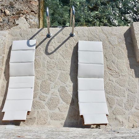 Salt Retreat - Seafront Villa Chalki Town Esterno foto